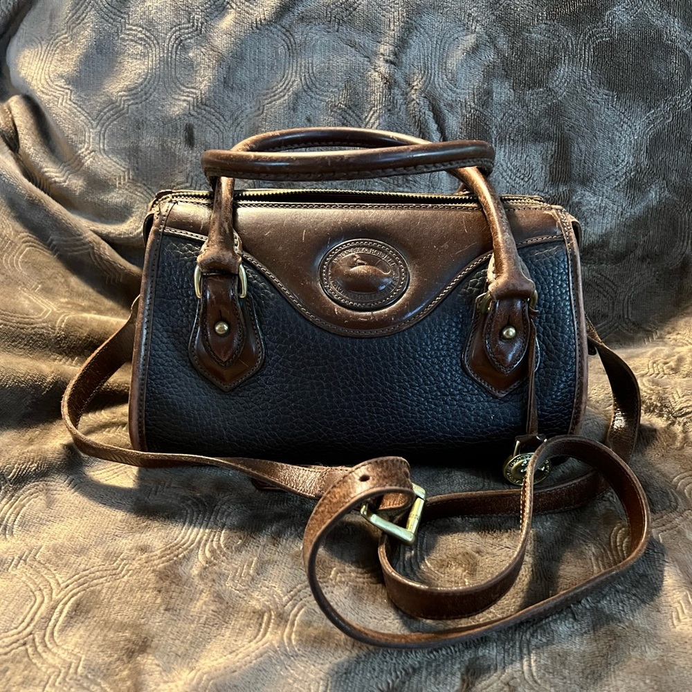 Elegant Black and Brown Leather Handbag